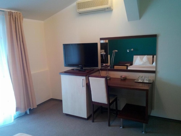 Hotel Baneasa Parc image 16